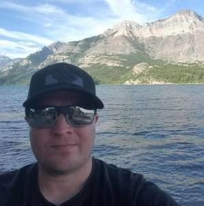 Meet your Posher, Brady